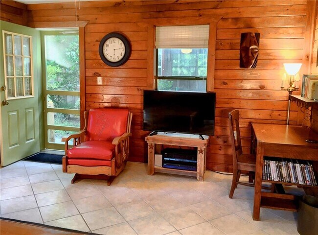 Foto del edificio - 501 York Creek Rd