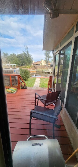 Building Photo - 1305 Capri Dr