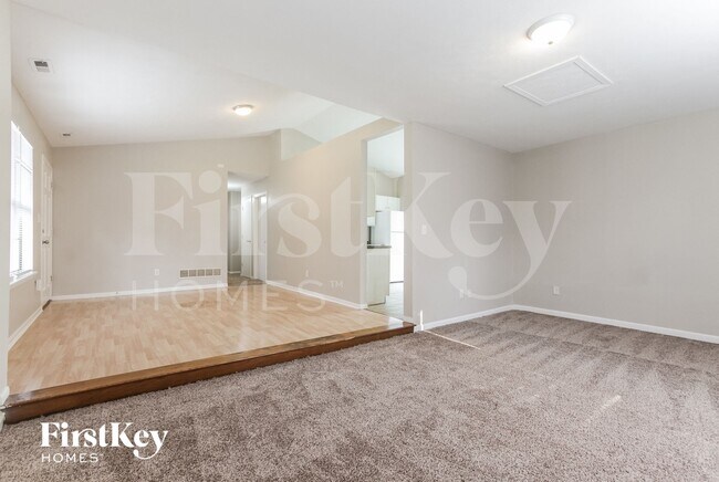 Building Photo - 5613 Simmul Ln