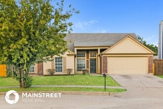 Building Photo - 4104 Hathaway Dr