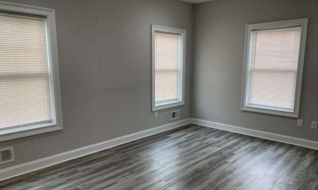 Foto del edificio - 499 Hamilton St