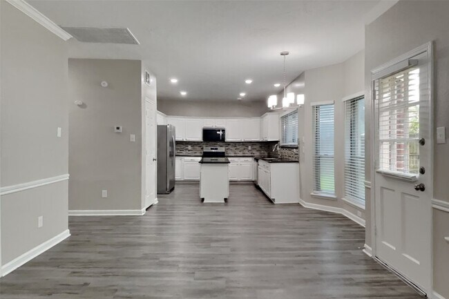 Foto del edificio - 16306 Ash Point Ln