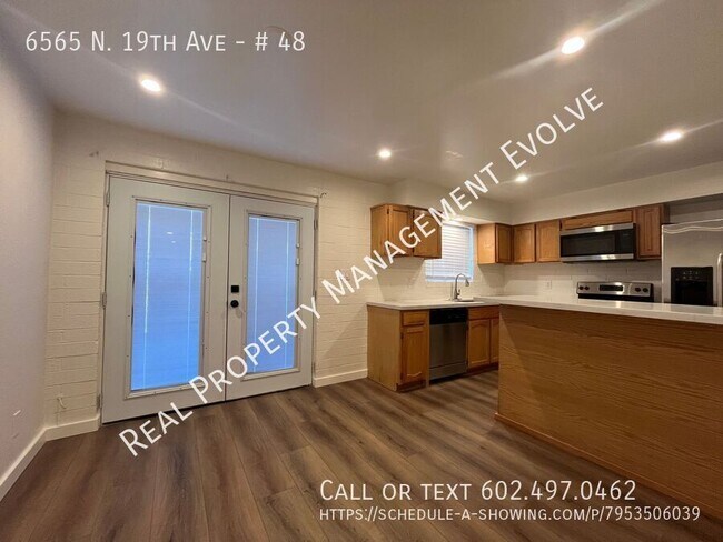 Foto del edificio - 6565 N 19th Ave
