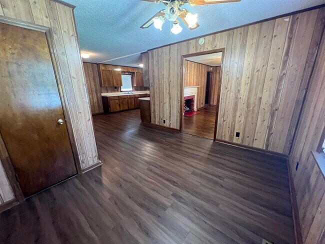 Foto del edificio - 404 McArthur Blvd