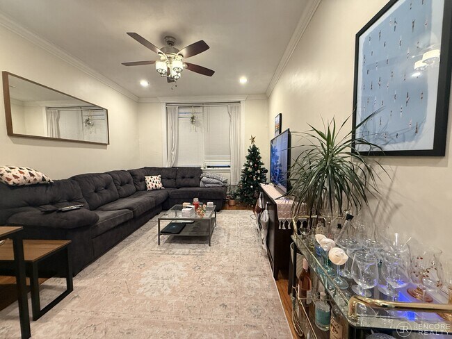 Foto del edificio - 61 Park Dr