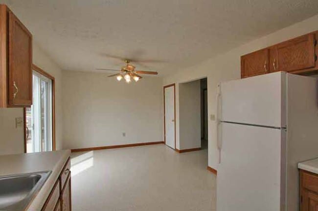 Building Photo - 7603 Stonebridge Golf Dr