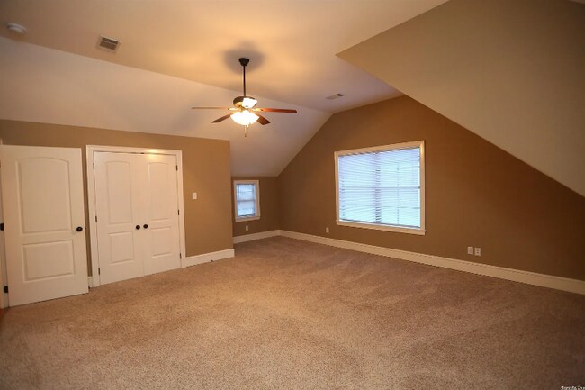 Building Photo - 6100 Cantrell Rd