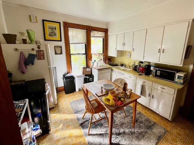 Photo - Varsity Management Apartment