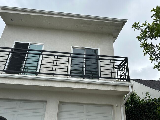 Foto del edificio - 5437 Clybourn Ave