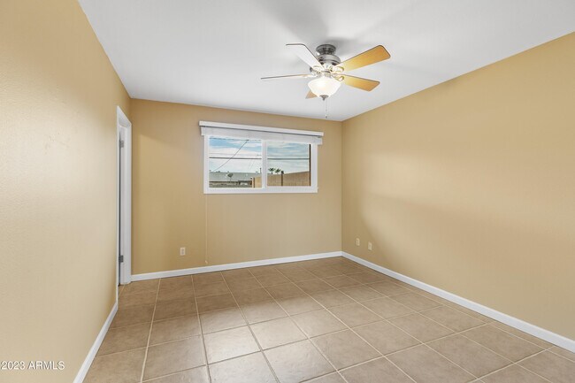 Building Photo - 4869 N Granite Reef Rd