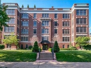 Building Photo - 4540 Lindell Blvd