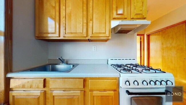 Foto del edificio - 328 E 14th St