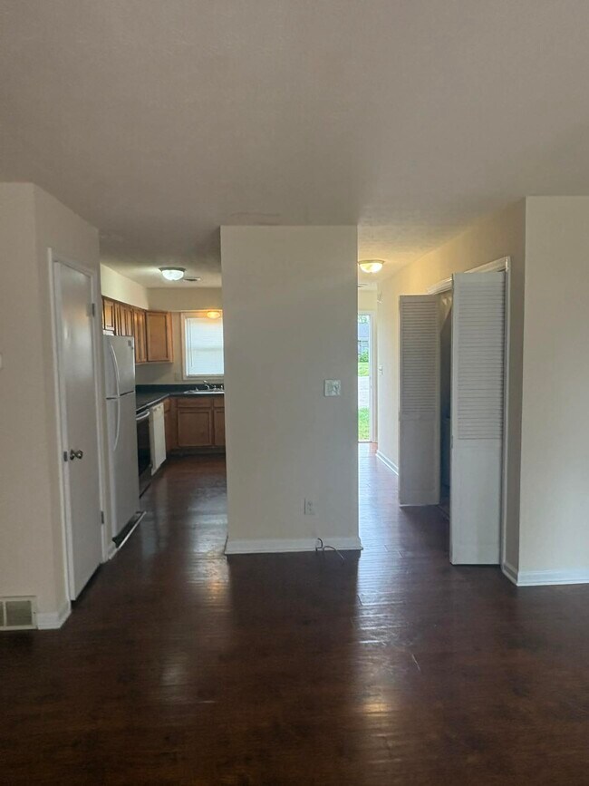 Foto del edificio - 1708 Highland Way