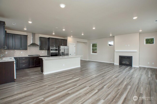 Building Photo - Do Not Miss This One! Beautiful House, Great Area!