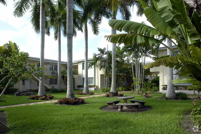Building Photo - Riviera Isles