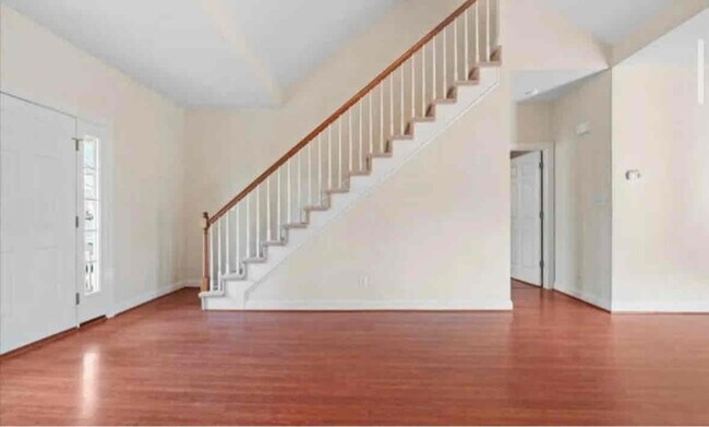 Building Photo - 105 Wyndsong Pl