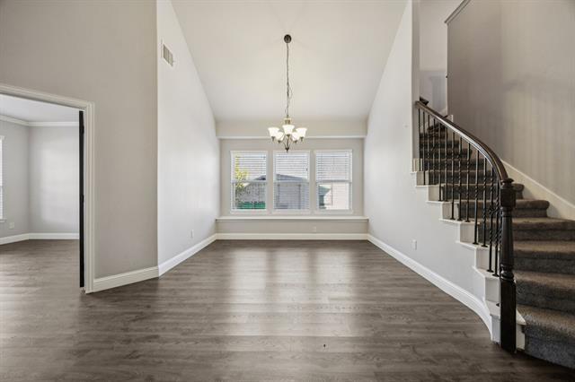 Building Photo - 317 Hawks Dr