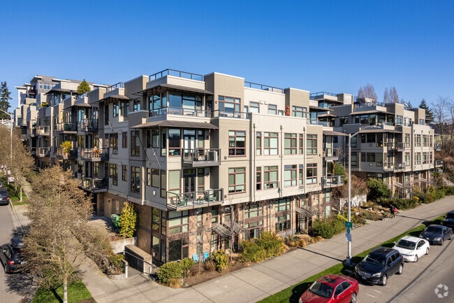 Regata Condominium Project