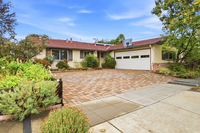 Foto del edificio - 927 Lorne Way