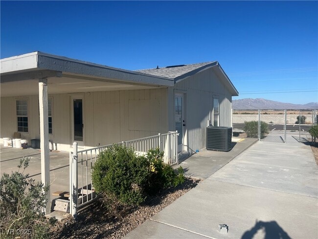 Building Photo - 6041 Hafen Ranch Rd
