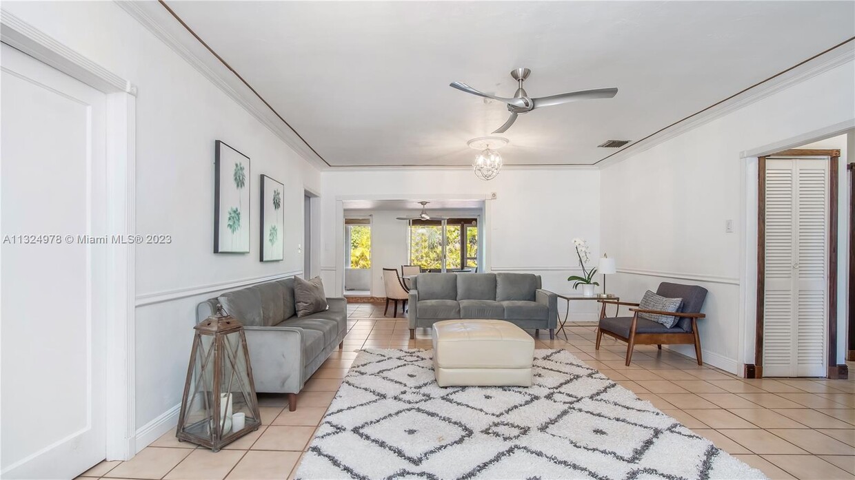 Primary Photo - 6861 SW 51st St
