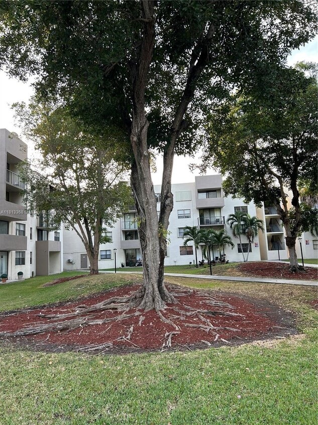 Primary Photo - 8004 SW 149th Ave