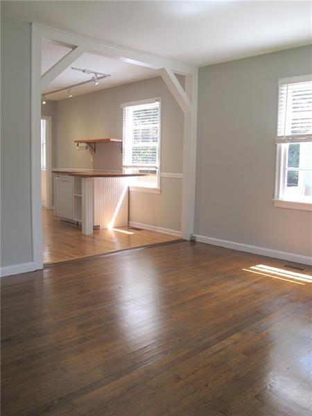 Building Photo - 1258 Woodland Ave SE