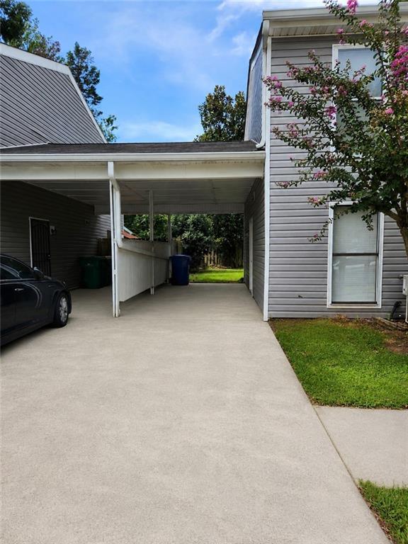 Building Photo - 169 Governors Dr
