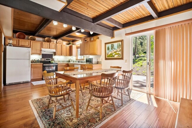 Building Photo - Alpine Meadows 3 Bedroom ski lease on Mine...