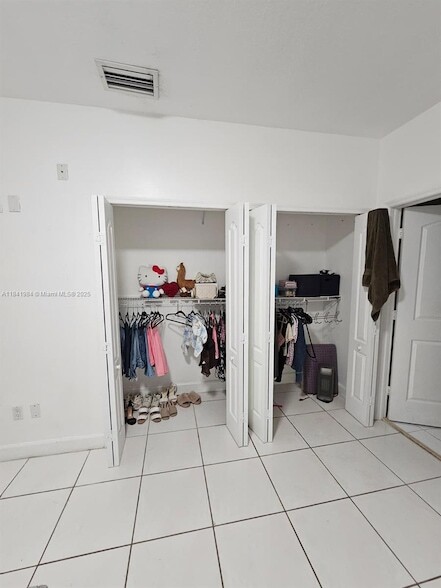 Foto del edificio - 13941 SW 13th St