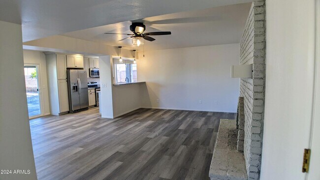 Foto del edificio - 5404 W Eva St