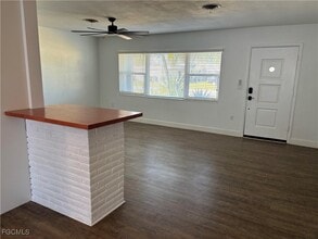 Building Photo - 5521 Granada Rd