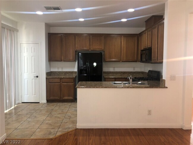 Foto del edificio - 8360 Lower Trailhead Ave