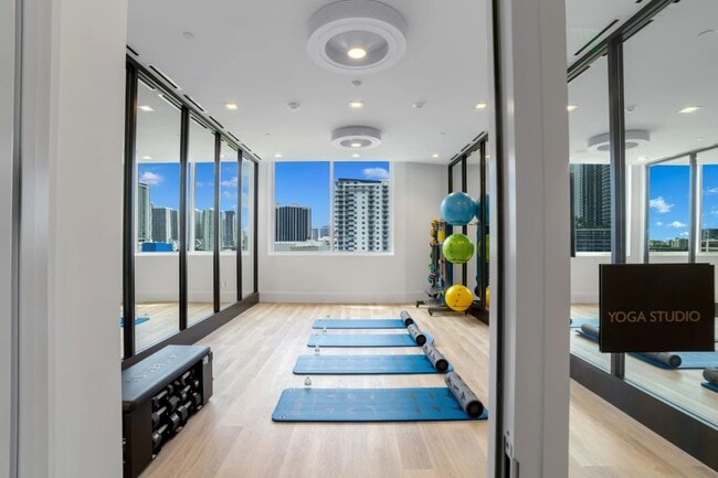 Building Photo - 251 NE 20th St