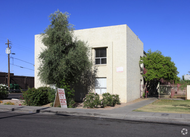 Building Photo - Casa Hermosa Apartments