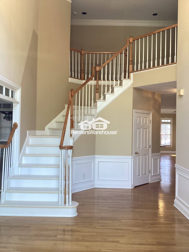 Building Photo - 10515 Sugar Crest Ave