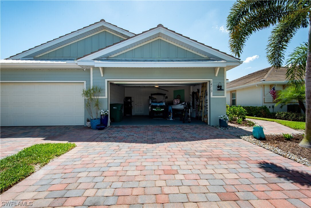 Primary Photo - 14719 Edgewater Cir