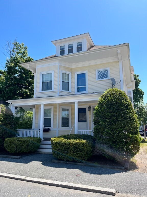 31 Chapman St Unit 3, Beverly, MA 01915 Room for Rent in Beverly, MA