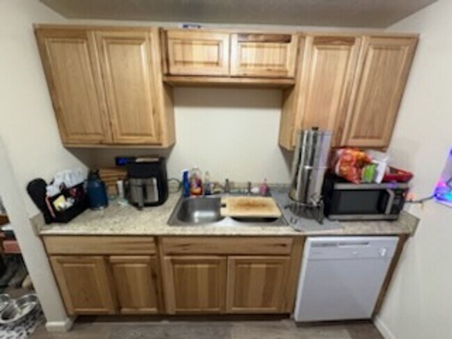 Foto del edificio - 1B/1B Pet Friendly Apartment South of BYU