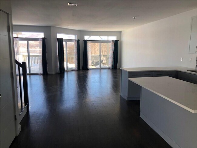 Foto del edificio - 262 Tamerisk Ln