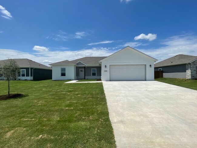 Foto del edificio - Brand 3 BR / 2 BA Home in Corsicana!