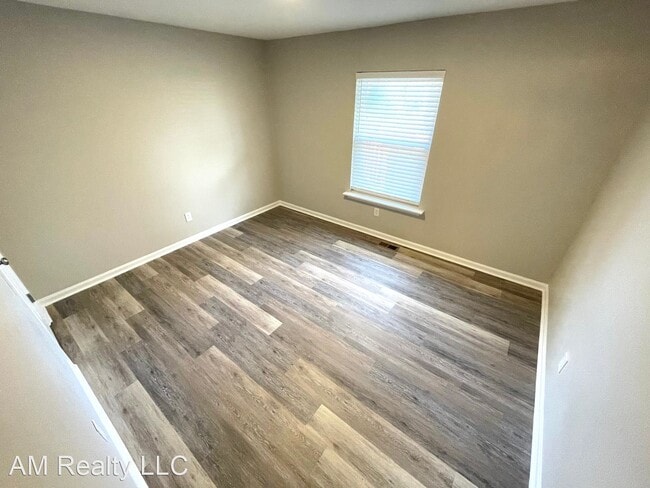 Building Photo - 2 br, 1 bath House - 315 E Phifer Street