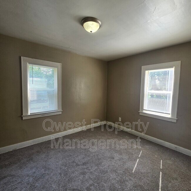 Foto del edificio - 626 Oakdale St SE