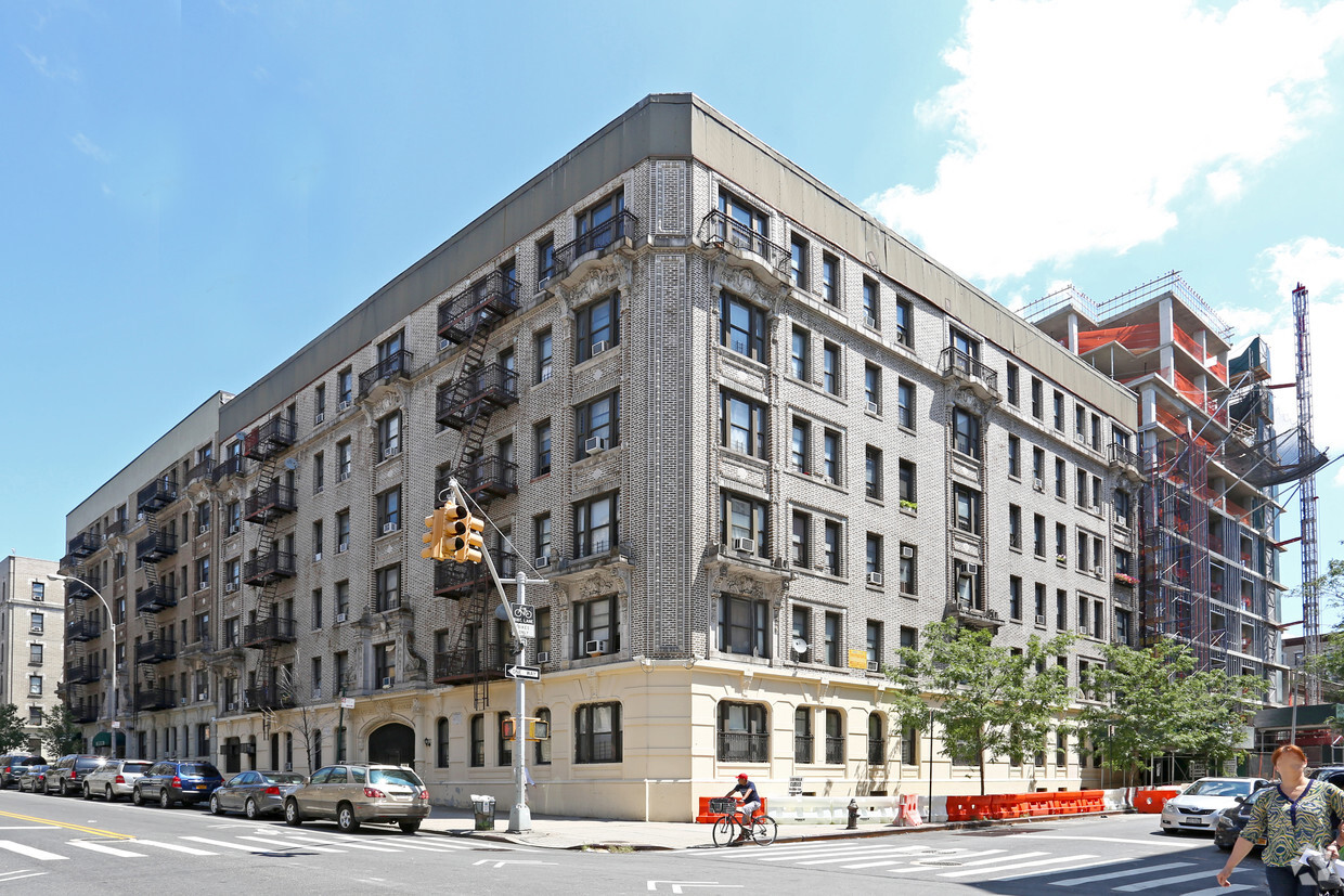 Primary Photo - 56 Fort Washington Ave