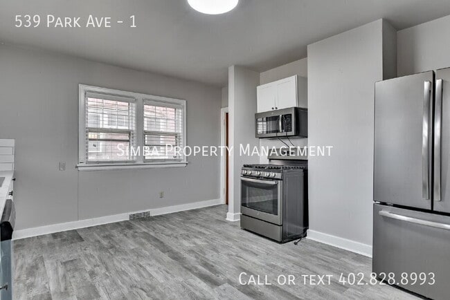 Building Photo - 539 Park Ave