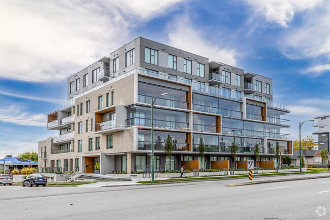 Building Photo - Coco Oakridge