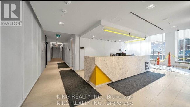 Building Photo - 36 Zorra St