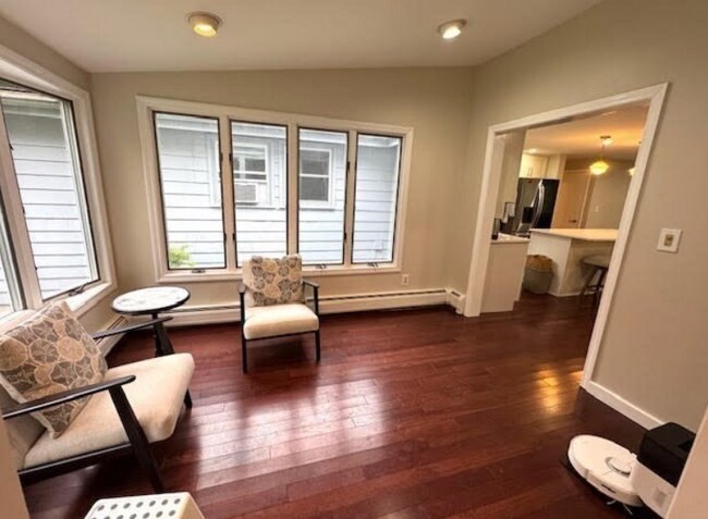 Building Photo - 31 Hayden Ln