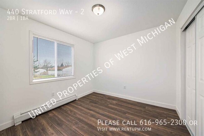 Building Photo - Available Now | 2 Bed 1 Bath Apartment in ...