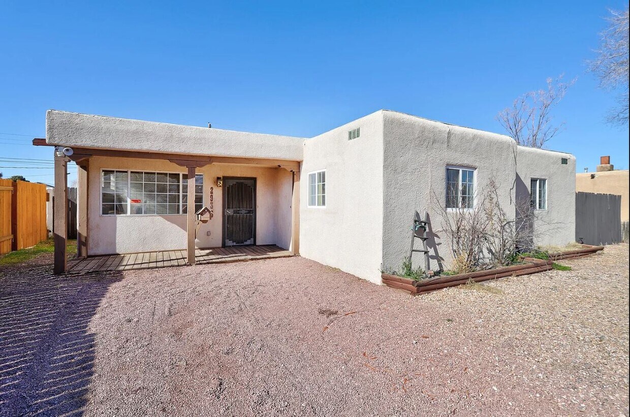 2933 Truman St NE, Albuquerque, NM 87110 House Rental in Albuquerque